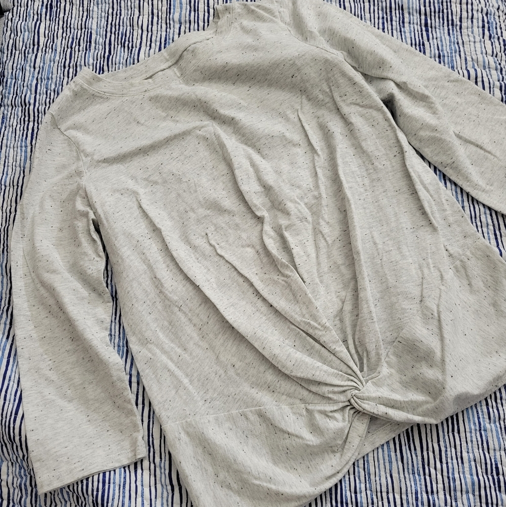 Ann Taylor Loft outlet twist front top- long sleeved - SML